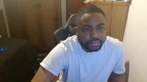 Breadw1nnah online show from 02.14.25