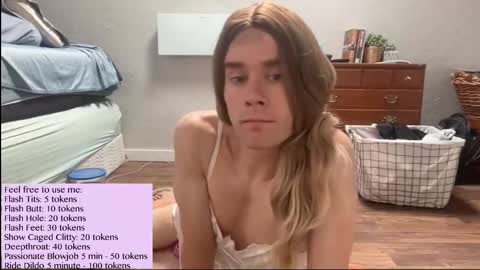 Snapshot of breakingkatie chatting on 11.07.25 BreakingKatie online show from 11.07.25