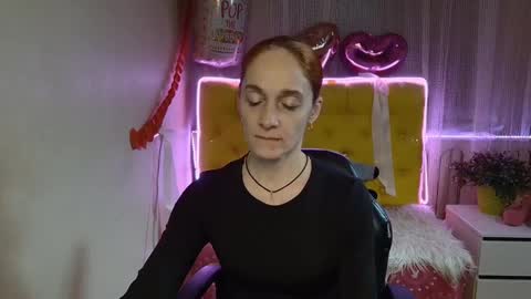 Snapshot of breeterner chatting on 02.27.25 breeterner online show from 02.27.25
