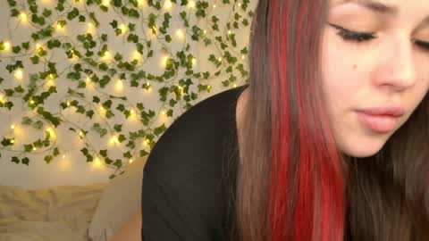 Snapshot of brenda_m00n chatting on 12.24.24 Brenda online show from 12.24.24