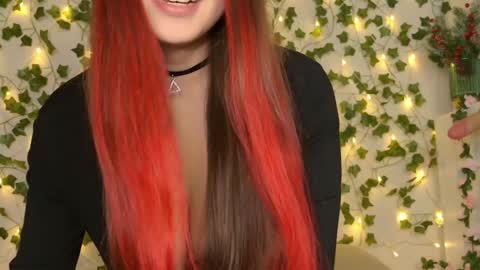 Snapshot of brenda_m00n chatting on 12.27.24 Brenda online show from 12.27.24