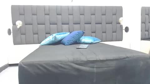 BRENDA VELASQUEZ online show from 01.30.25