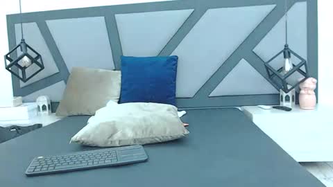 BRENDA VELASQUEZ online show from 02.28.25