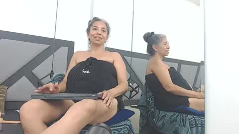 BRENDA VELASQUEZ online show from 03.12.25