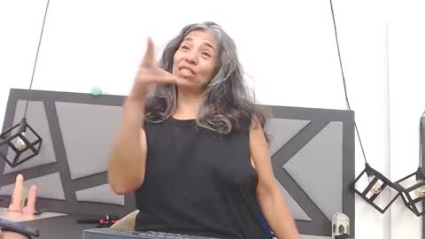 BRENDA VELASQUEZ online show from 09.29.25