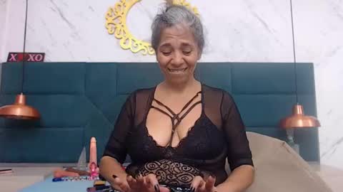 BRENDA VELASQUEZ online show from 11.29.25