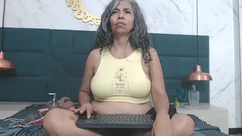 BRENDA VELASQUEZ online show from 04.19.26