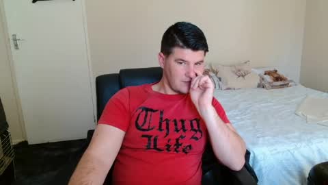 Snapshot of brendansexyboy098754 chatting on 05.25.26 ask me lol online show from 05.25.26