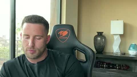 Snapshot of brettmycles chatting on 12.13.24 Brett Mycles online show from 12.13.24