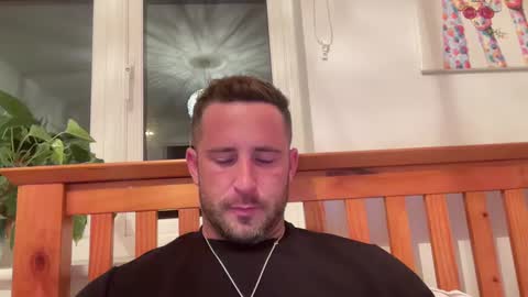 Snapshot of brettmycles chatting on 03.10.25 Brett Mycles online show from 03.10.25