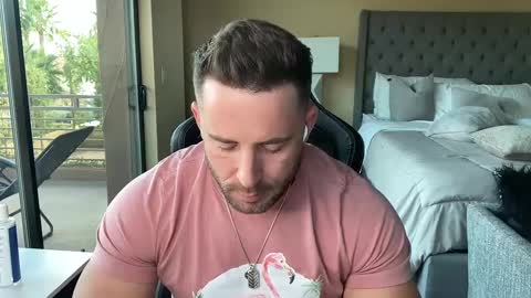 Snapshot of brettmycles chatting on 09.29.25 Brett Mycles online show from 09.29.25