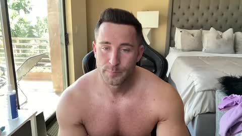 Snapshot of brettmycles chatting on 10.04.25 Brett Mycles online show from 10.04.25