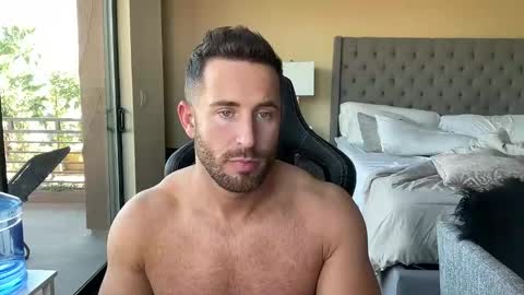 Snapshot of brettmycles chatting on 11.04.25 Brett Mycles online show from 11.04.25