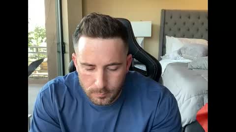 Snapshot of brettmycles chatting on 11.25.25 Brett Mycles online show from 11.25.25