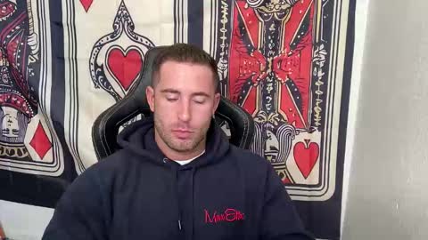 Snapshot of brettmycles chatting on 12.03.25 Brett Mycles online show from 12.03.25