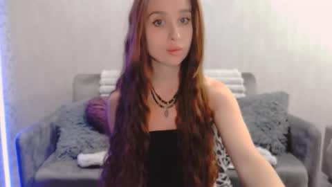 Snapshot of bri_fox chatting on 12.21.25 bri_fox online show from 12.21.25