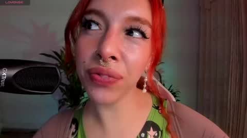 Snapshot of bri_von_dhara_ chatting on 09.14.25 Bri online show from 09.14.25