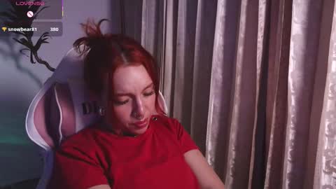 Snapshot of bri_von_dhara_ chatting on 11.28.25 Bri online show from 11.28.25