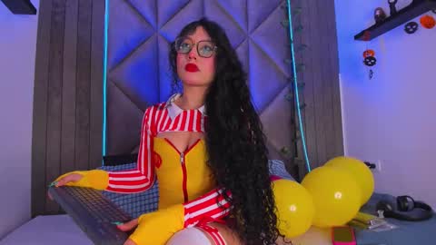 B R I A  online show from 10.31.25