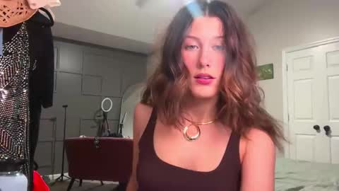 Snapshot of briadominick chatting on 09.09.25 Brianna3 online show from 09.09.25