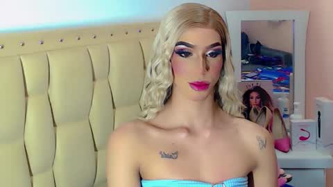 BRIANA online show from 12.17.25