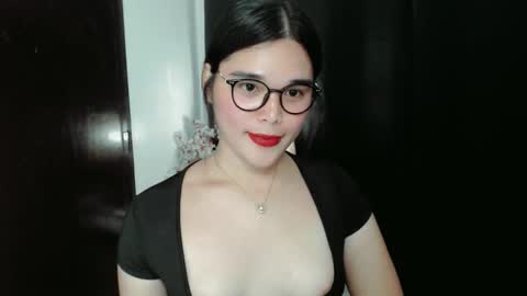 Claire online show from 06.04.26
