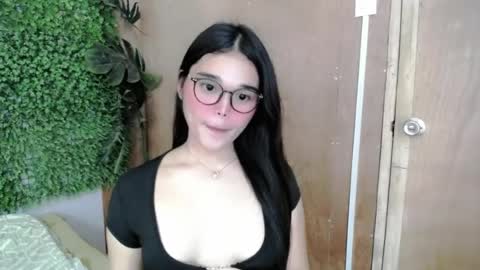 Claire online show from 07.08.26