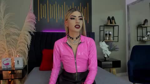 Snapshot of briana_white chatting on 02.13.25 briana_white online show from 02.13.25