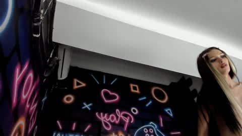 Brianna online show from 12.08.24