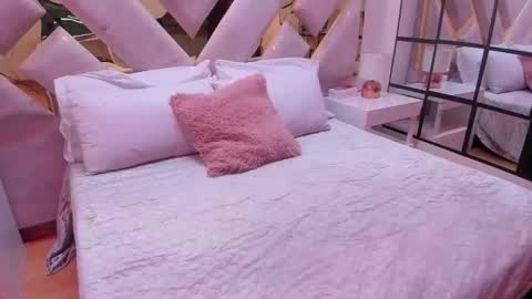 Brianna  online show from 11.19.25