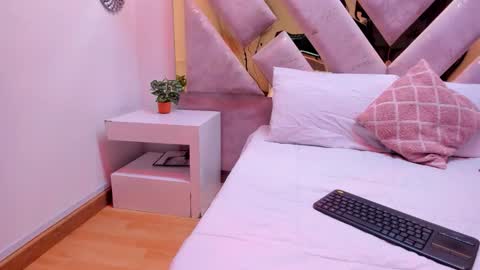 Brianna  online show from 11.30.25