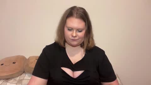 Snapshot of briannakiss21 chatting on 11.08.25 Brianna online show from 11.08.25