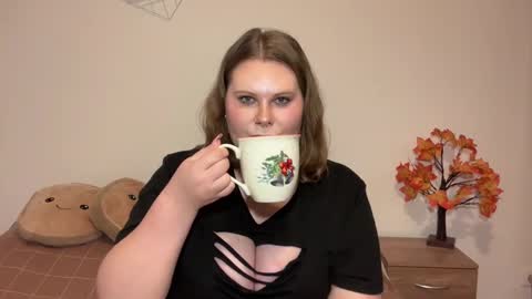 Snapshot of briannakiss21 chatting on 11.28.25 Brianna online show from 11.28.25