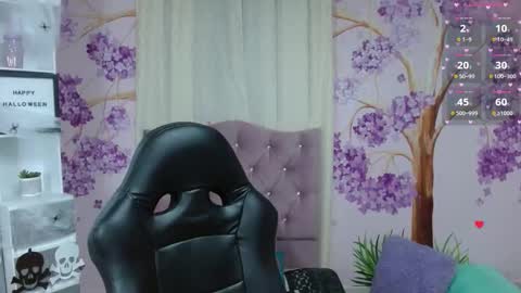 DAYANNA online show from 10.18.25