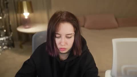 Diamonds Girls online show from 10.06.25