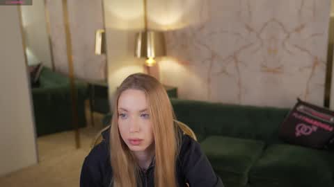 Diamonds Girls online show from 10.14.25