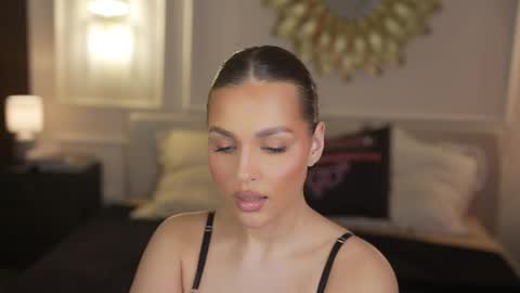 Diamonds Girls online show from 04.18.26