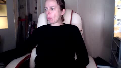 Snapshot of brilliantly chatting on 10.29.25 brilliantly online show from 10.29.25