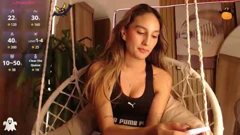 Snapshot of brinna_ev chatting on 09.16.25 B R I N N A online show from 09.16.25