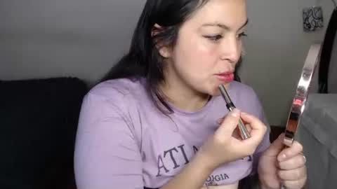 Snapshot of britannysexxy chatting on 10.17.25 scarleth follow mee 3 kis online show from 10.17.25