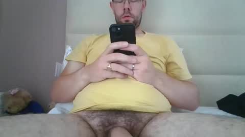 Snapshot of britguy6985 chatting on 09.13.25 britguy6985 online show from 09.13.25