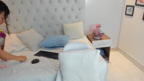 Brithany Rousee online show from 10.01.25