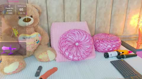 brithanyparker_ online show from 09.23.25