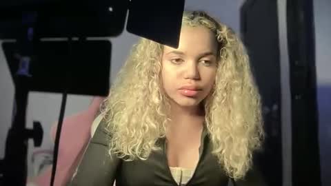 brithneysquirt online show from 11.26.25