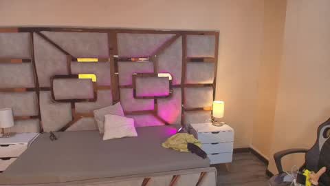 BRITHNY online show from 04.08.26