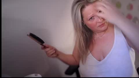 British Bella online show from 03.26.26