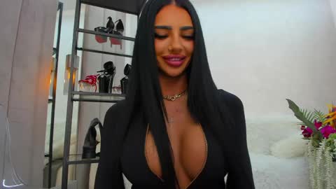 britney_charm online show from 04.08.26