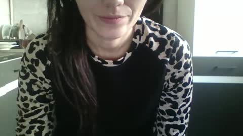 Snapshot of britneyamy chatting on 12.13.24 Britney online show from 12.13.24
