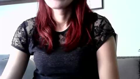 Snapshot of britneyamy chatting on 10.30.25 Britney online show from 10.30.25