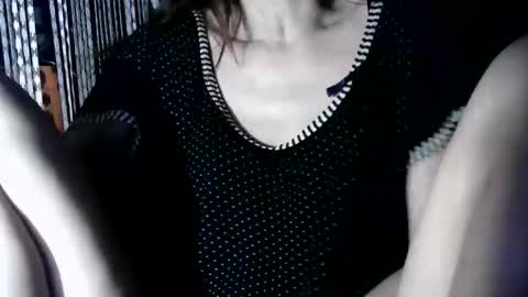 Snapshot of britneyamy chatting on 12.13.25 Britney online show from 12.13.25